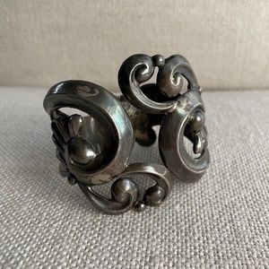 Vintage TAXCO Mexico Hinge Cuff Silver Bracelet